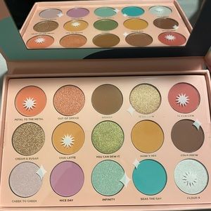Ulta Beauty 15 piece eye shadow palette